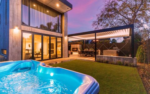 Architectural lit louvres